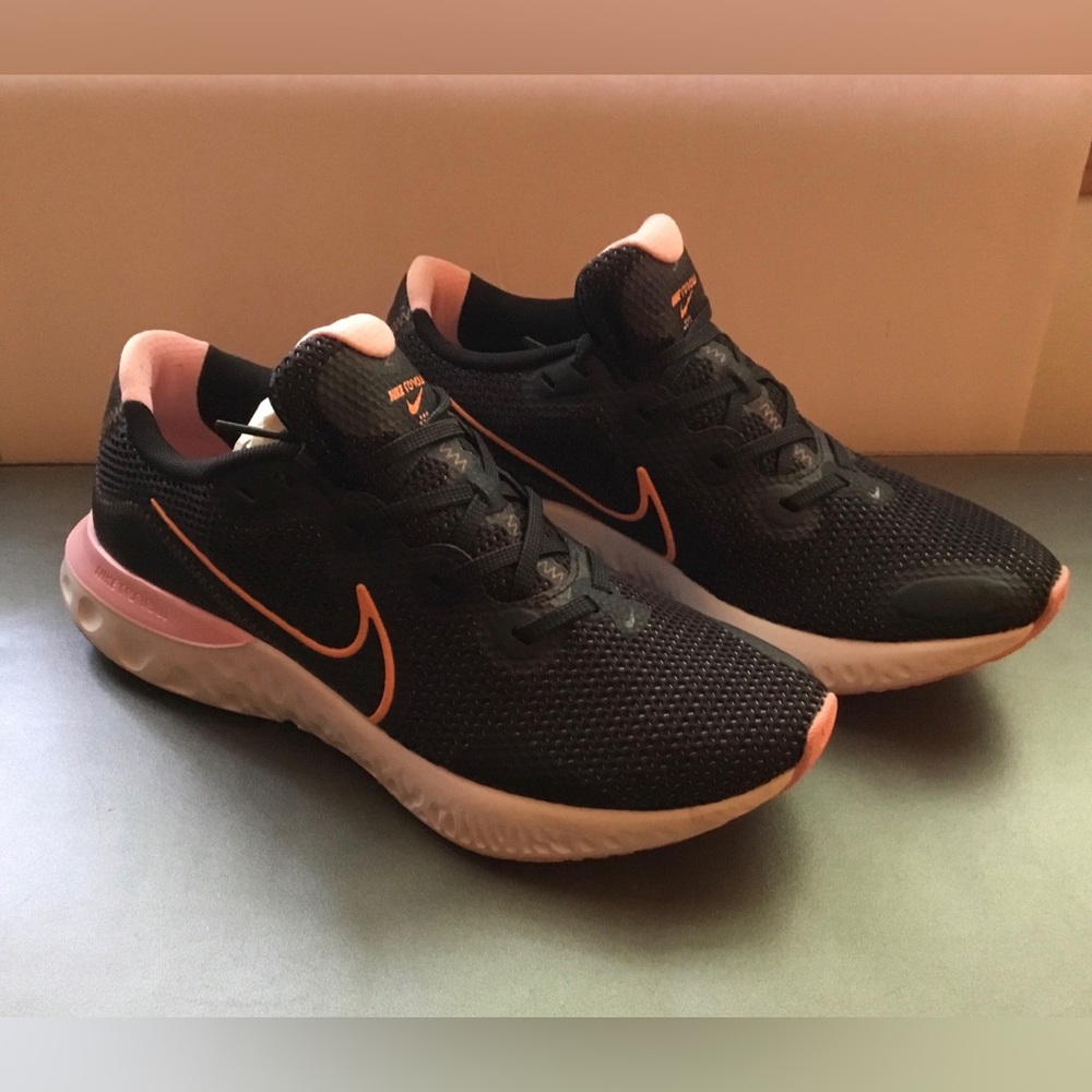 Nike Renew Run Women's Running Shoes Size 10 - Black Orange Pink